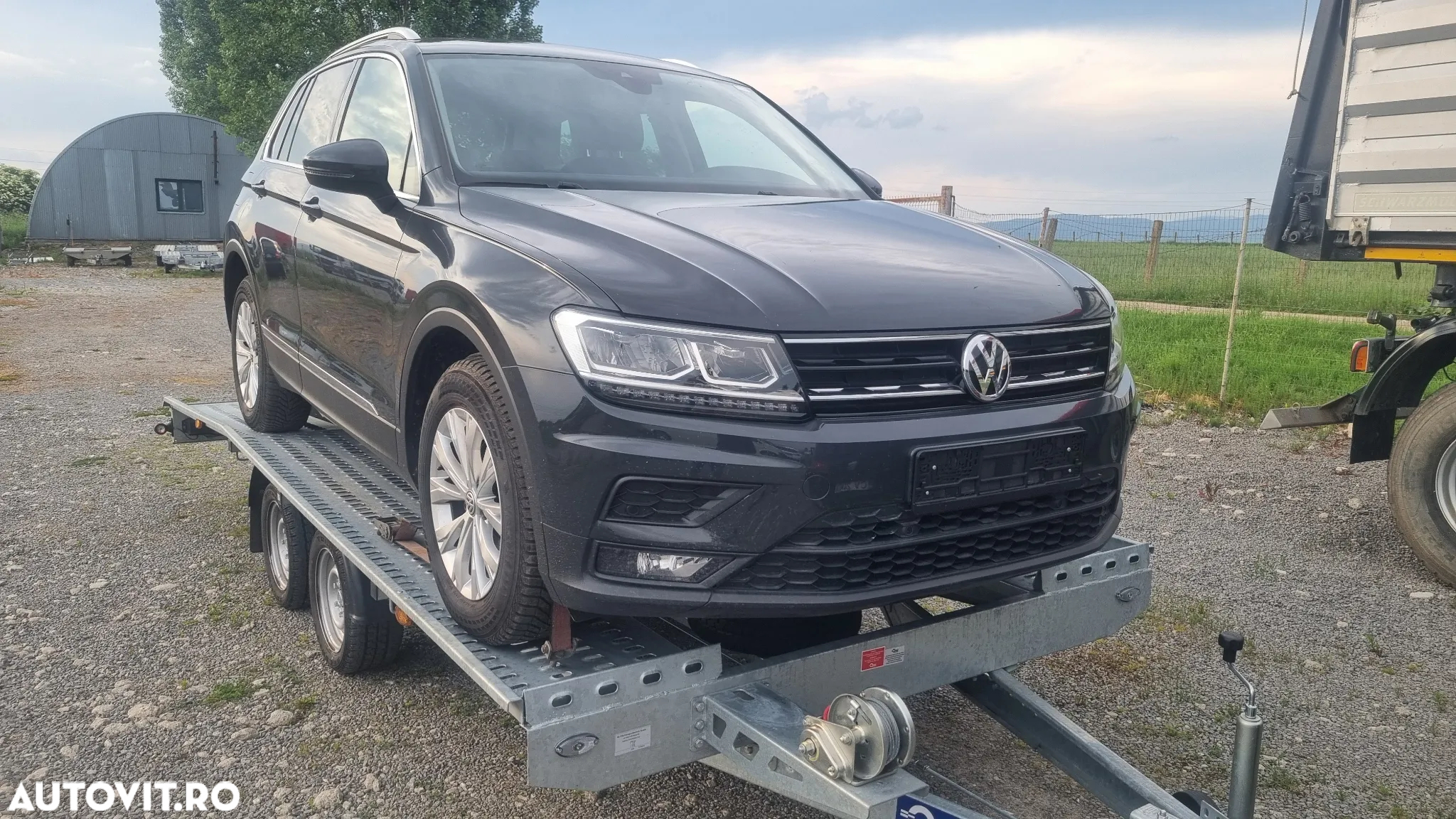 Volkswagen Tiguan 2.0 TDI SCR 4MOTION (BlueMotion Tech) Comfortline - 11