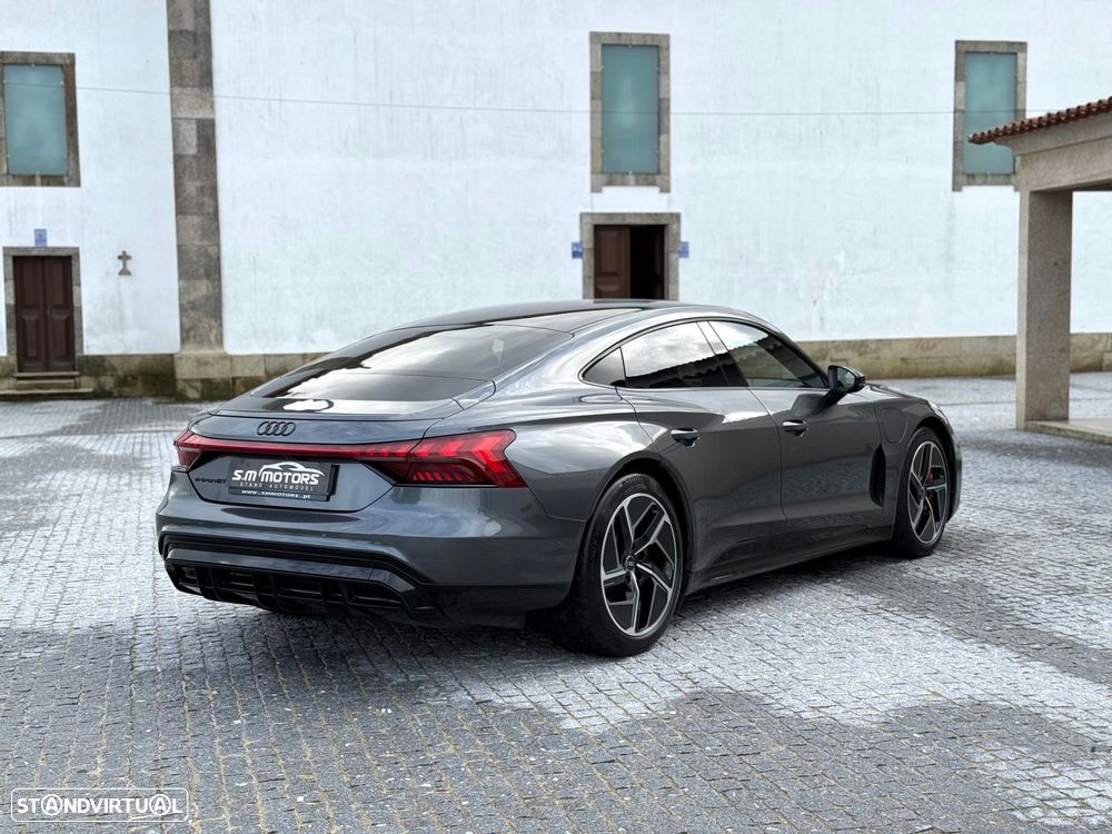 Audi e-tron GT quattro - 23