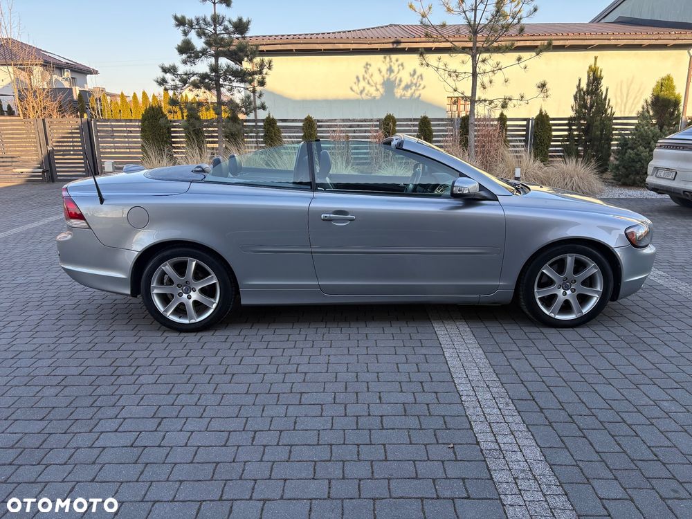 Volvo C70 2.0D Summum - 4