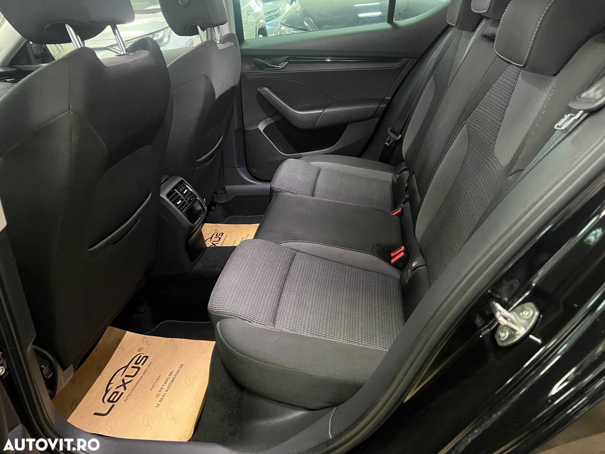 Skoda Octavia 1.5 TSI DSG MHEV Ambition - 19