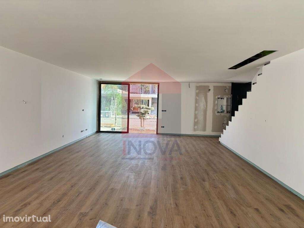 Moradia V4+1 com Piscina, Turiz - Grande imagem: 5/60