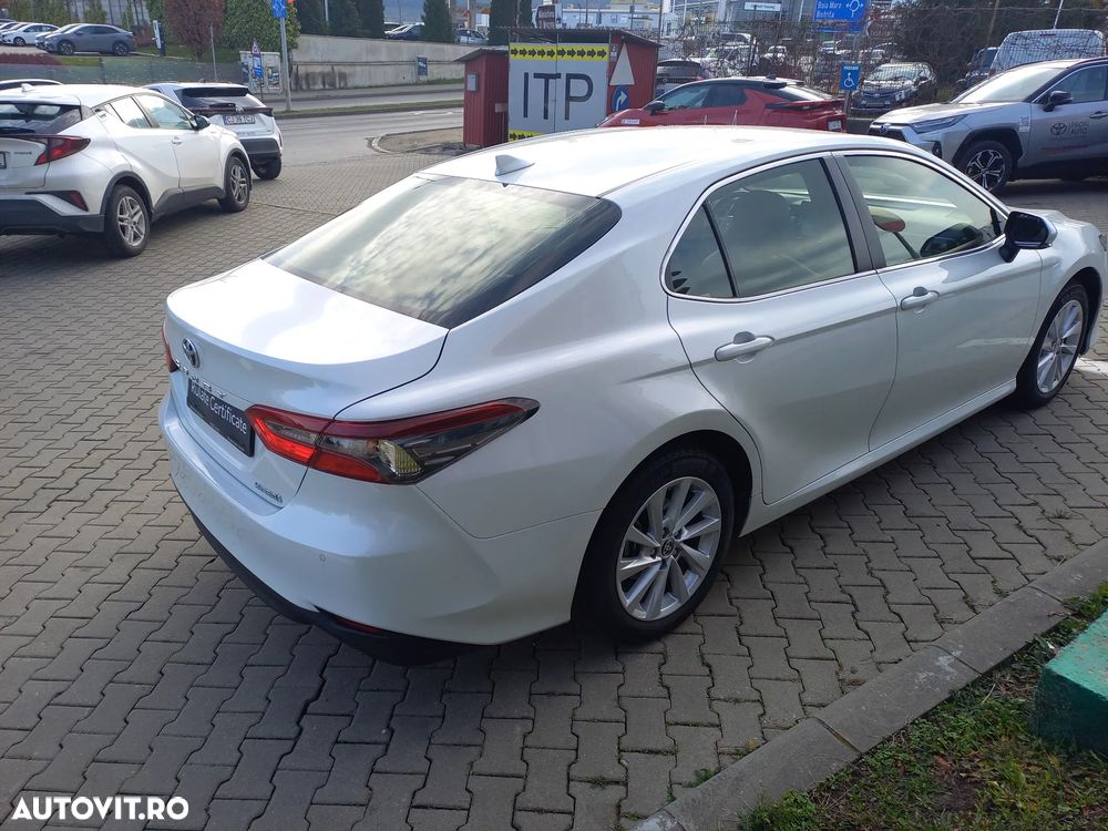 Toyota Camry 2.5 Hybrid Business - 7