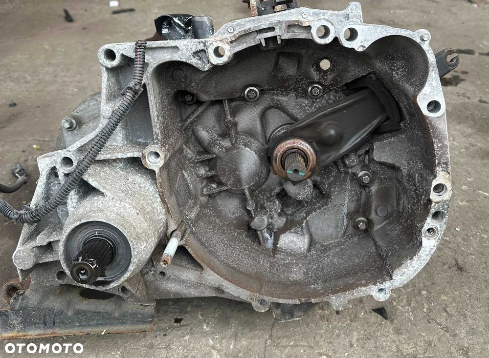 DACIA SANDERO II skrzynia biegów JH3-090 1.2 74 tys km - 1