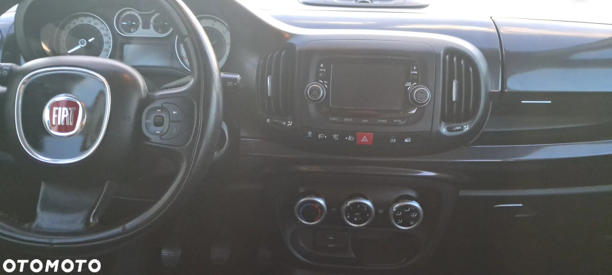 Fiat 500L Living 1.4 T-Jet 16V Lounge - 14