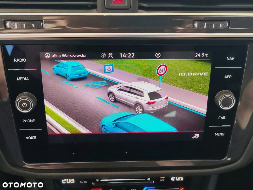 Volkswagen Tiguan 2.0 TDI Elegance DSG - 20