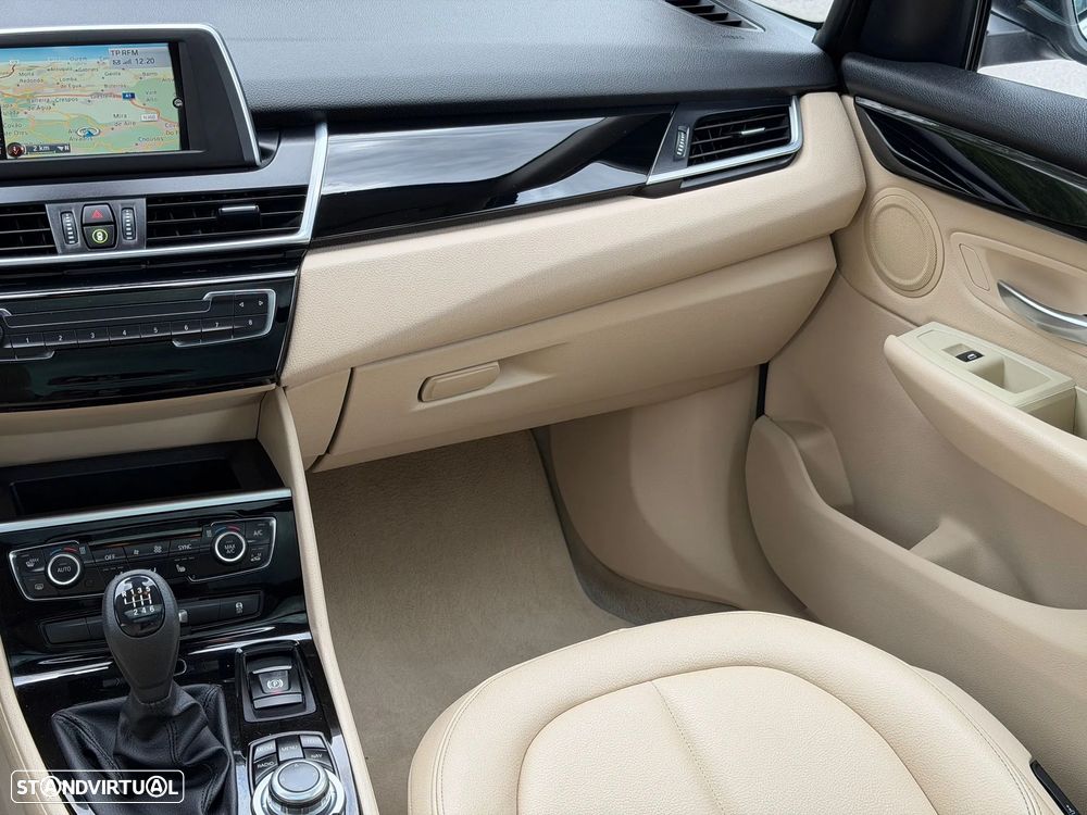 BMW 216 Active Tourer d Luxury Line - 20