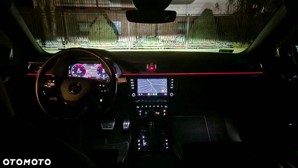 Skoda Superb 2.0 TSI Sportline DSG - 24