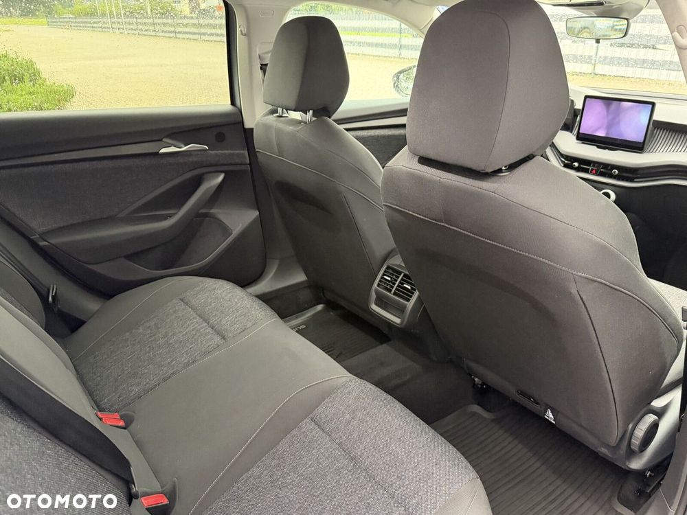 Skoda Superb 2.0 TDI SCR Essence DSG - 20