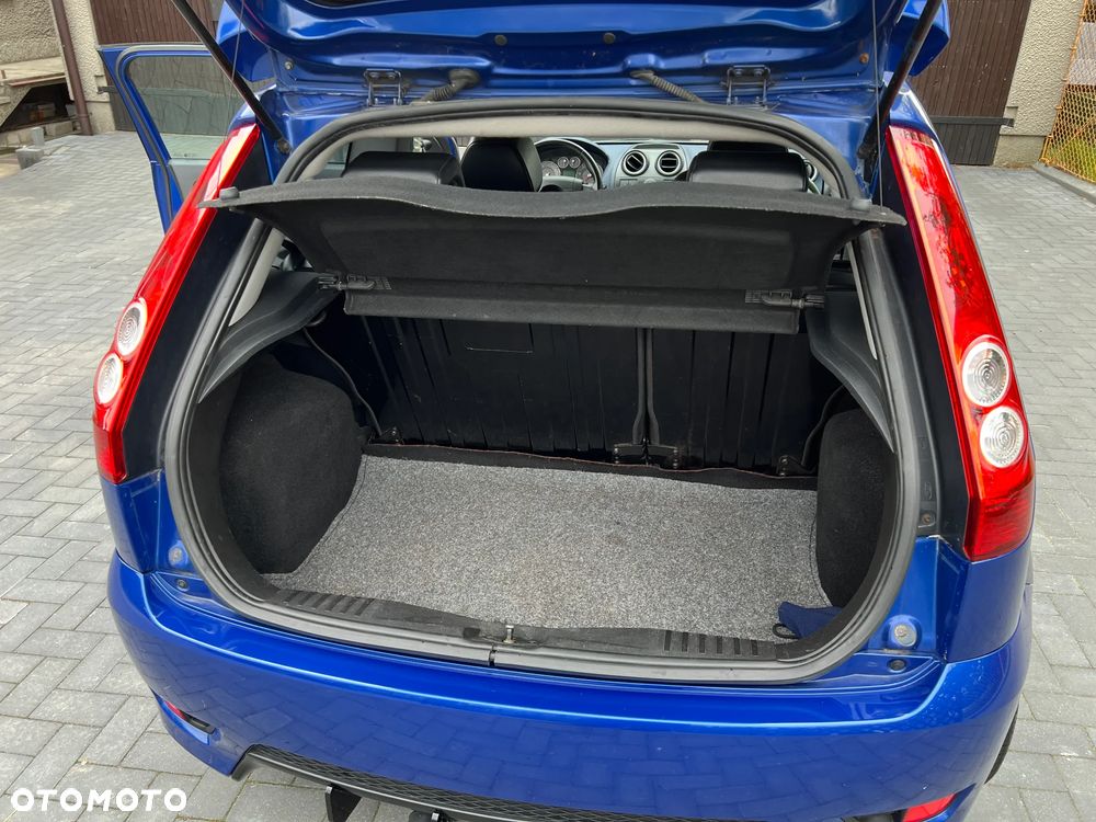 Ford Fiesta - 22