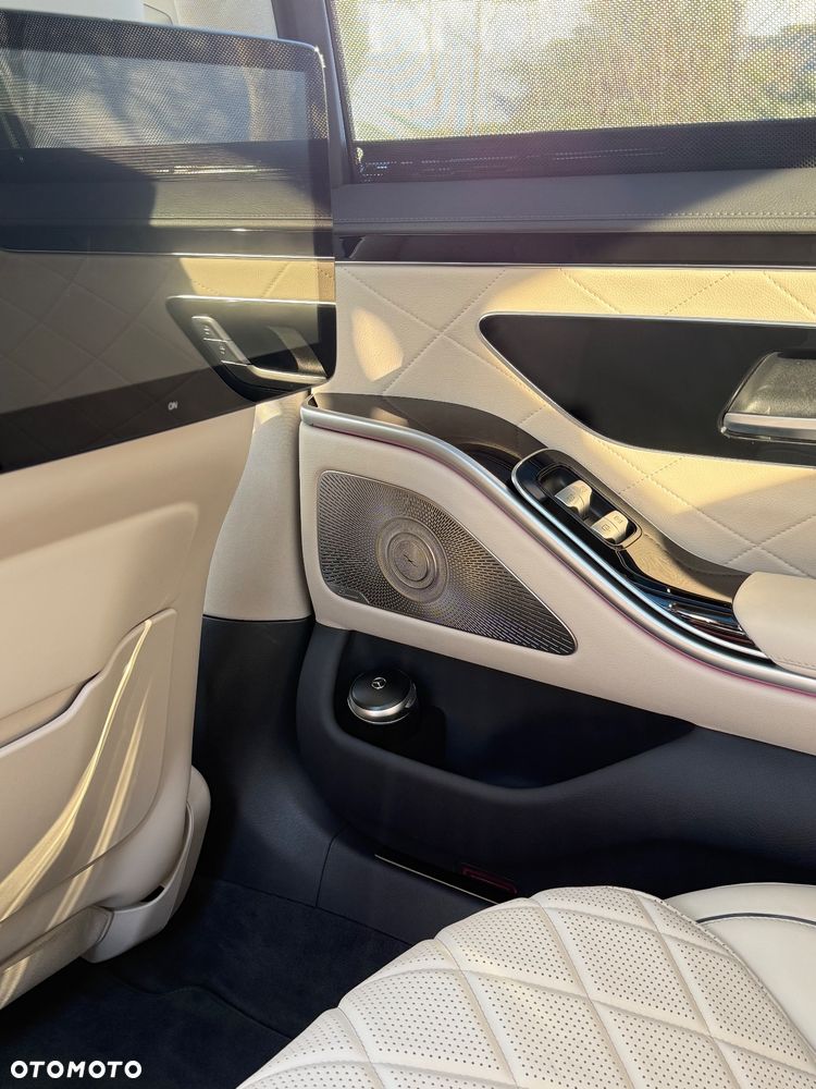 Mercedes-Benz Klasa S 580 4Matic L 9G-TRONIC - 33
