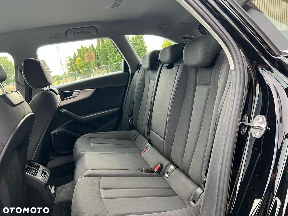 Audi A4 Avant 1.4 TFSI Sport S tronic - 32