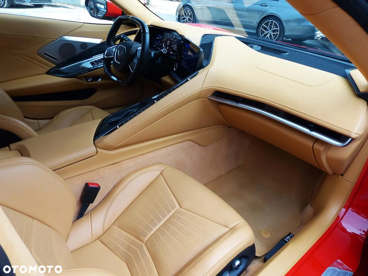 Chevrolet Corvette - 13