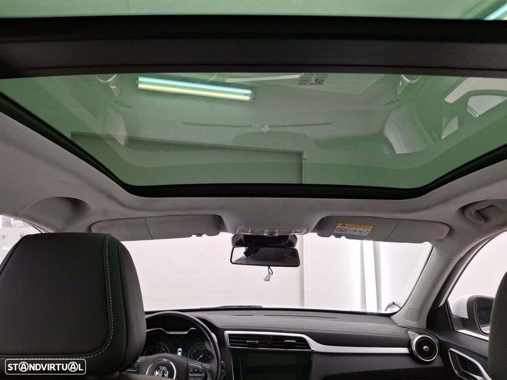 MG ZS EV 44.5 kWh Luxury - 7