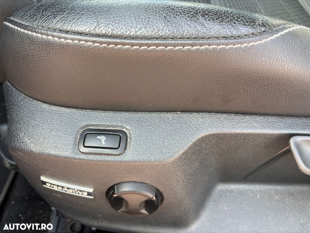 Volkswagen Golf 1.6 TDI BlueMotion Technology DSG Comfortline - 11