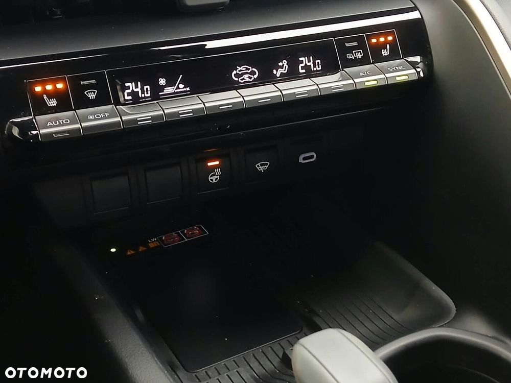 Toyota C-HR 2.0 Hybrid Dynamic Force Executive - 23