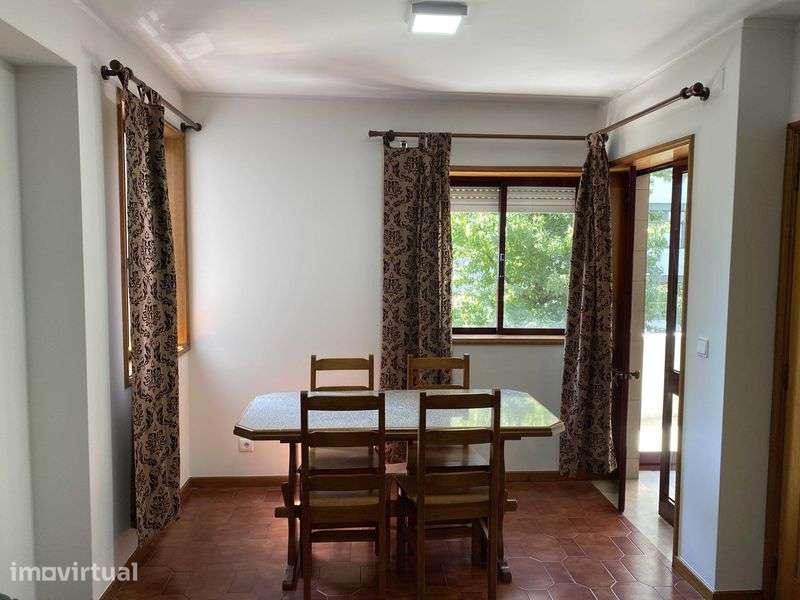 Apartamento T1 Centro de Famalicão mobilado e equipado - Grande imagem: 2/12