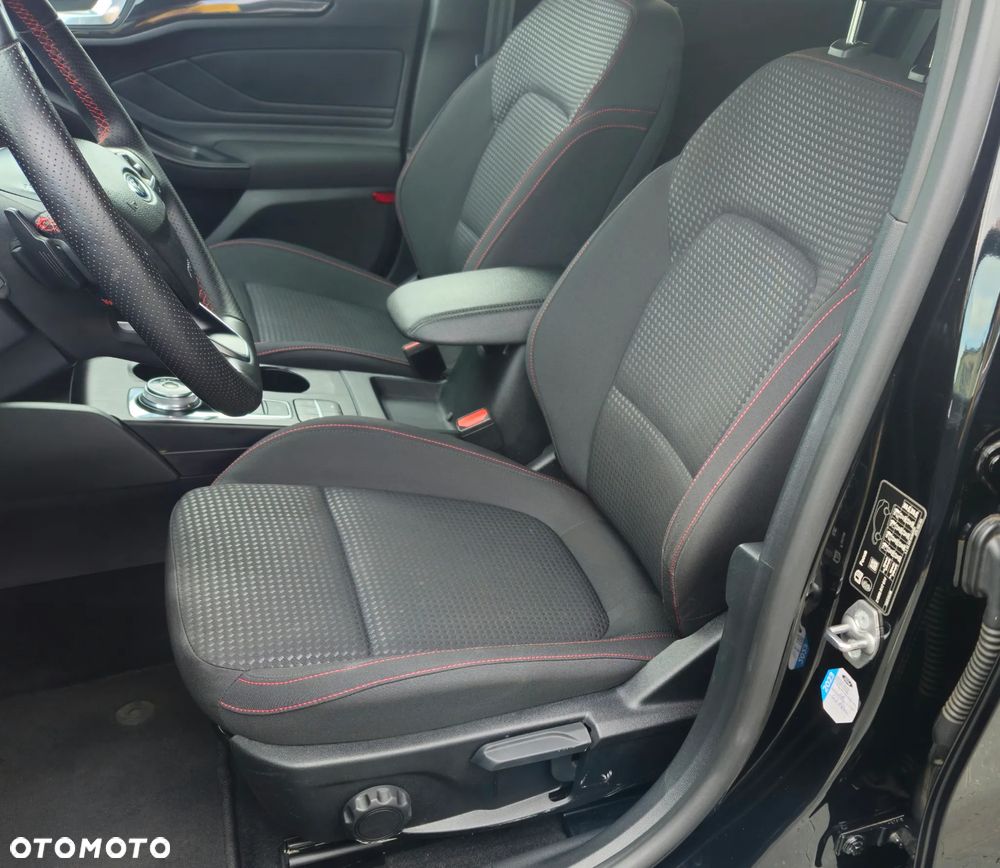 Ford Focus 1.5 EcoBoost Start-Stopp-System ST-Line - 27