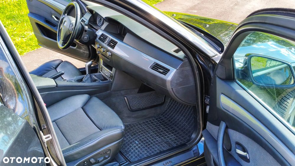 BMW Seria 5 520d Edition Exclusive - 10