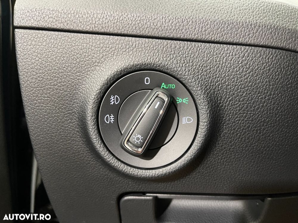 Skoda Superb 2.0 TDI DSG Ambition - 25