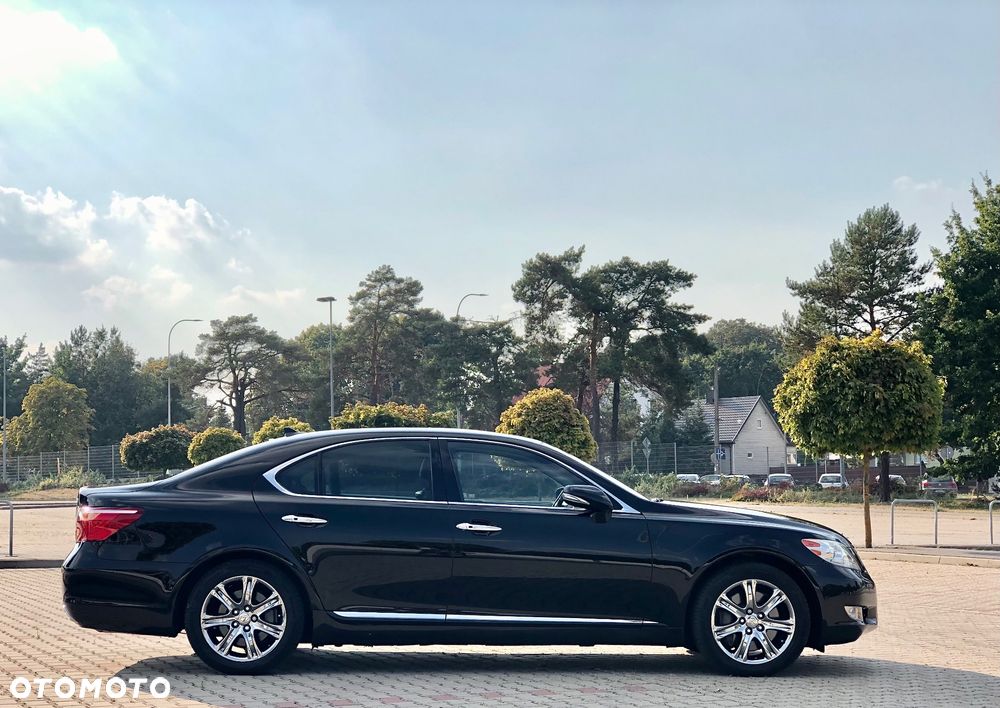 Lexus LS 460 Ambience Line - 37