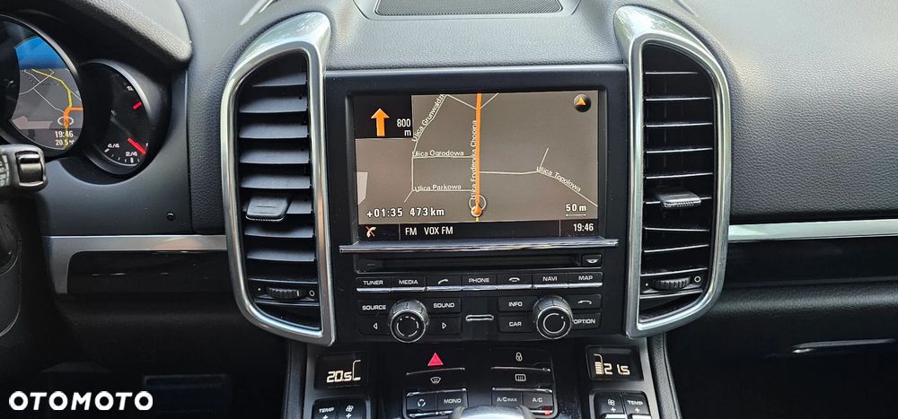 Porsche Cayenne Diesel Platinum Edition - 29