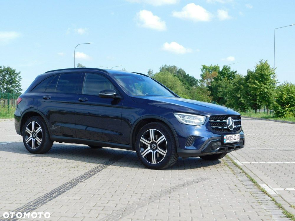 Mercedes-Benz GLC - 21