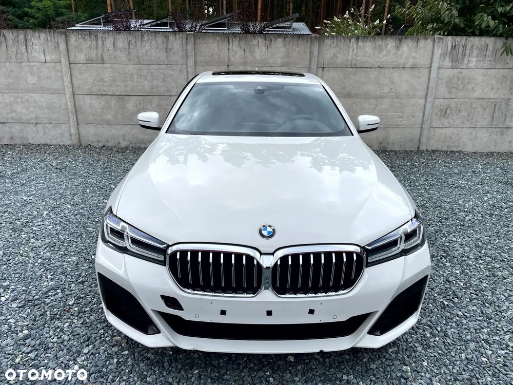 BMW Seria 5 520i M Sport Edition - 1