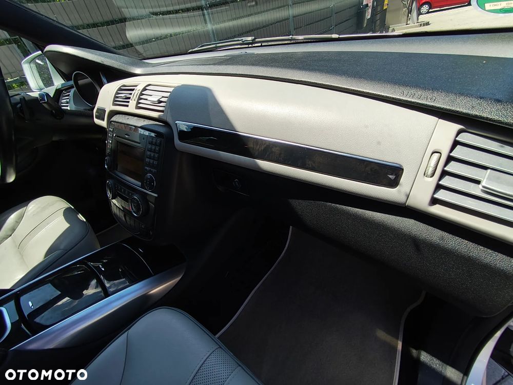 Mercedes-Benz Klasa R 350 CDI 4-Matic - 18