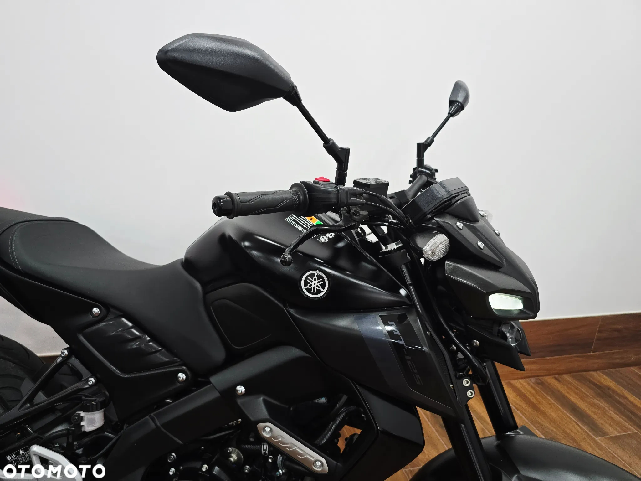 Yamaha MT - 17