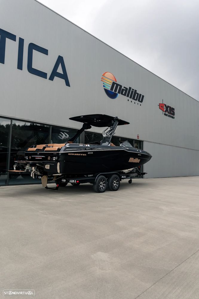 Malibu 23 MXZ - 13