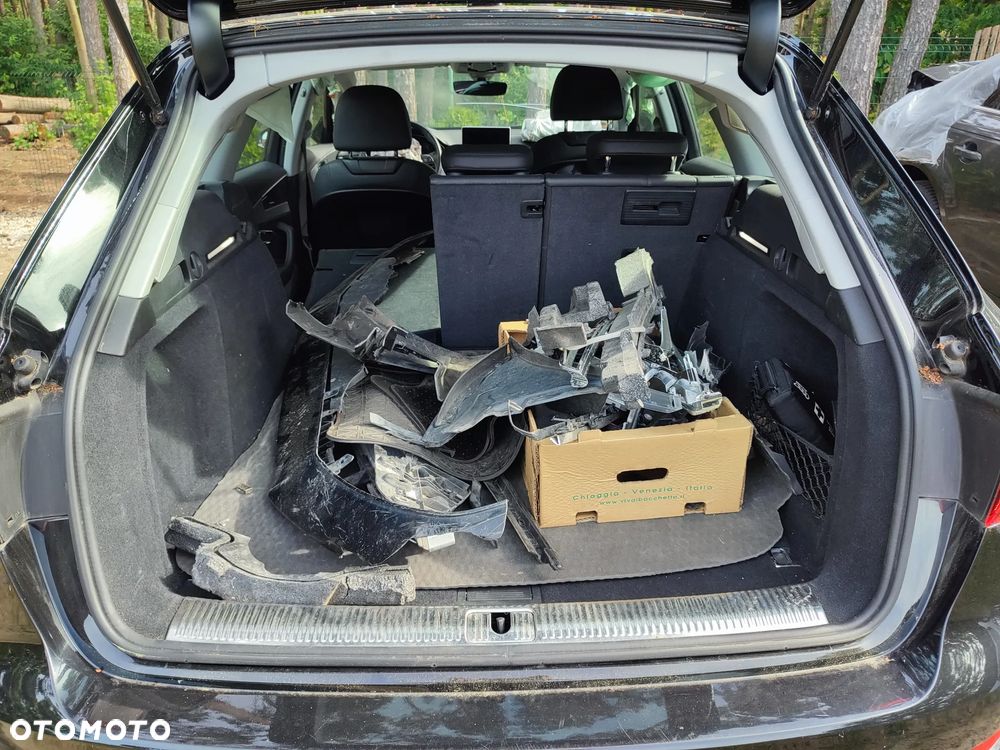 Audi A4 Avant 2.0 TDI DPF clean diesel multitronic Attraction - 15