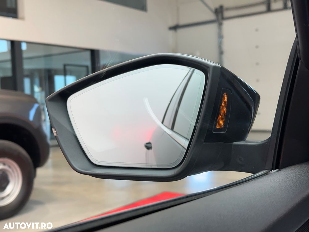 Skoda Octavia 2.0 TDI DSG Style - 40