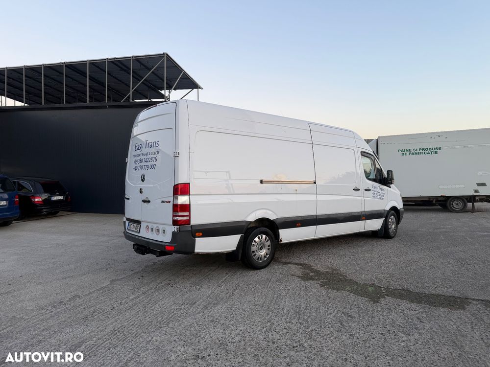 Mercedes-Benz Sprinter - 2