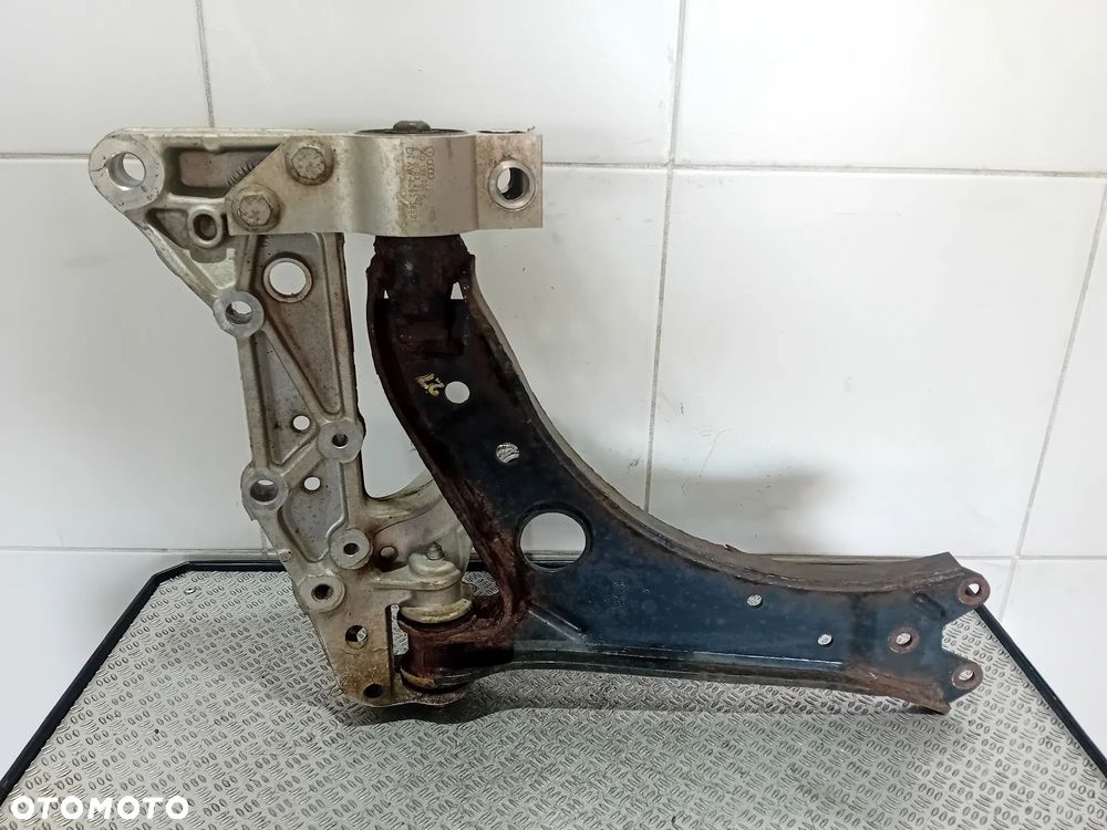 wahacz prawy przód łapa komplet Seat Leon II 2007 - 2