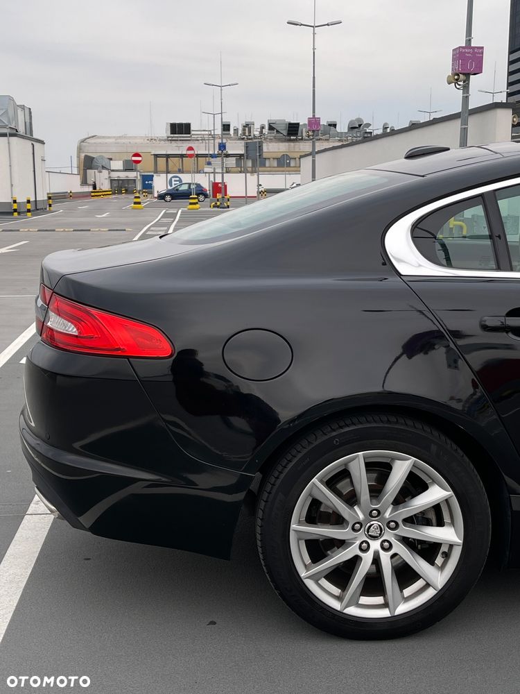 Jaguar XF 3.0 V6 D S Luxury - 11