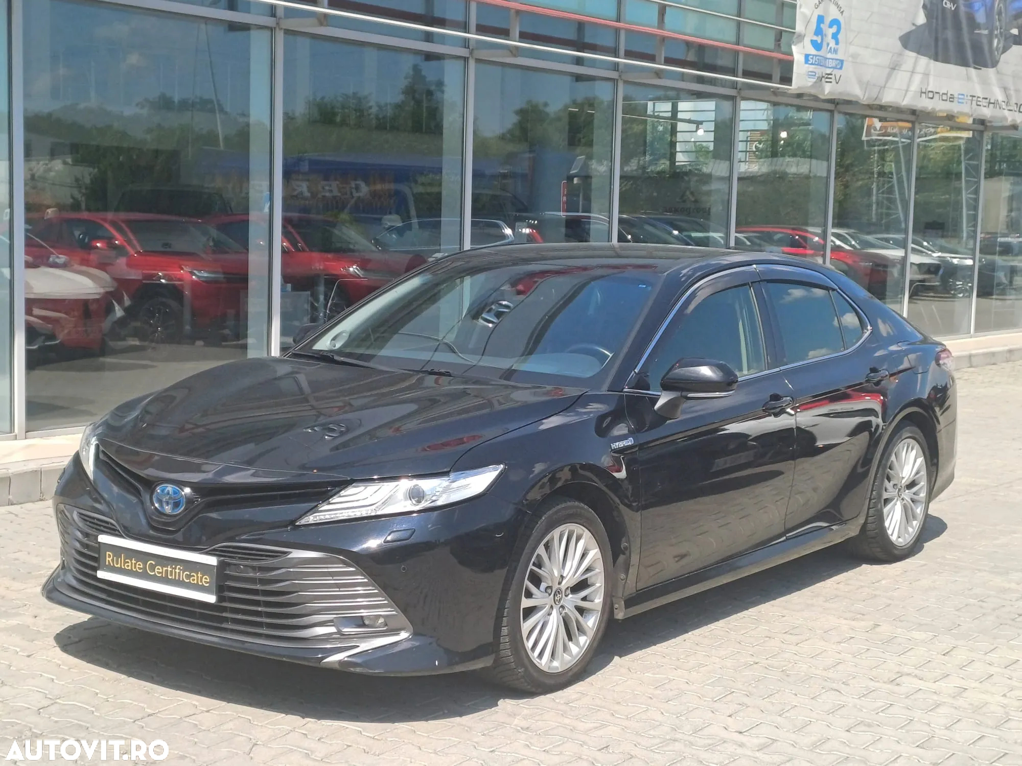Toyota Camry 2.5 Hybrid Exclusive - 2