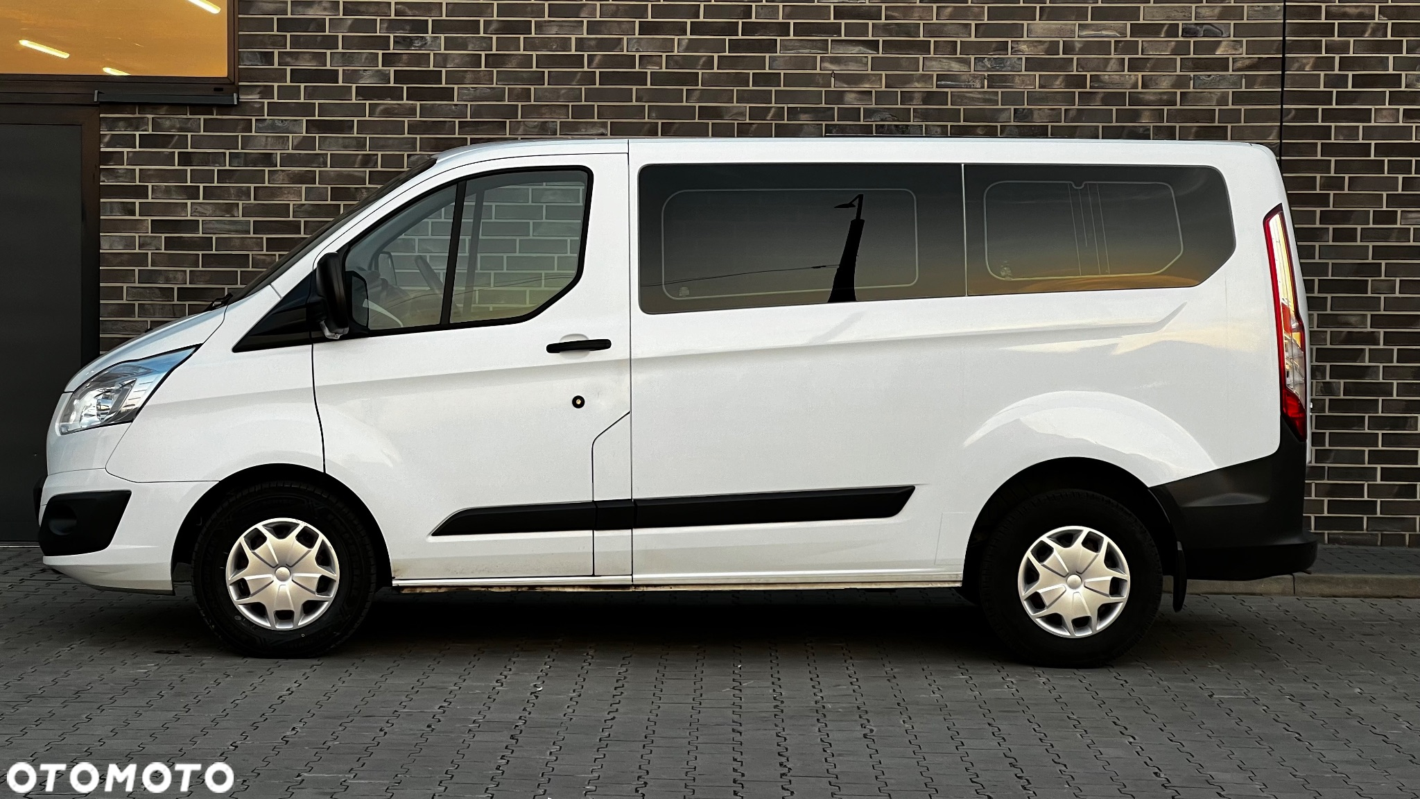Ford Transit Custom - 12