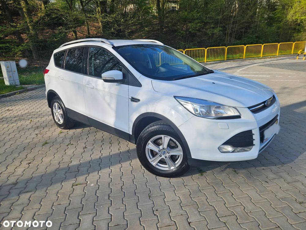 Ford Kuga 1.5 EcoBoost 2x4 Trend - 2
