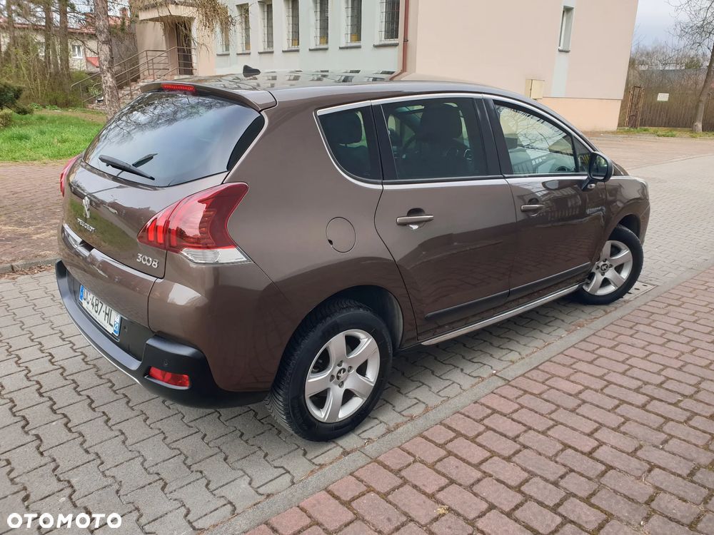 Peugeot 3008 HDi 115 Allure - 4