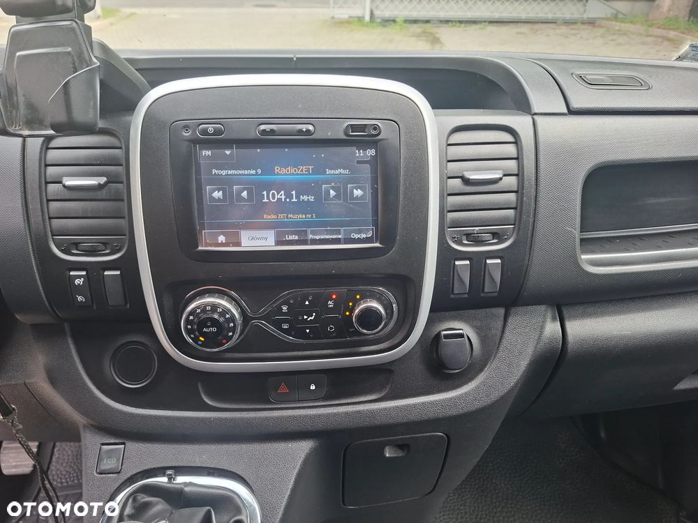 Opel Vivaro - 26