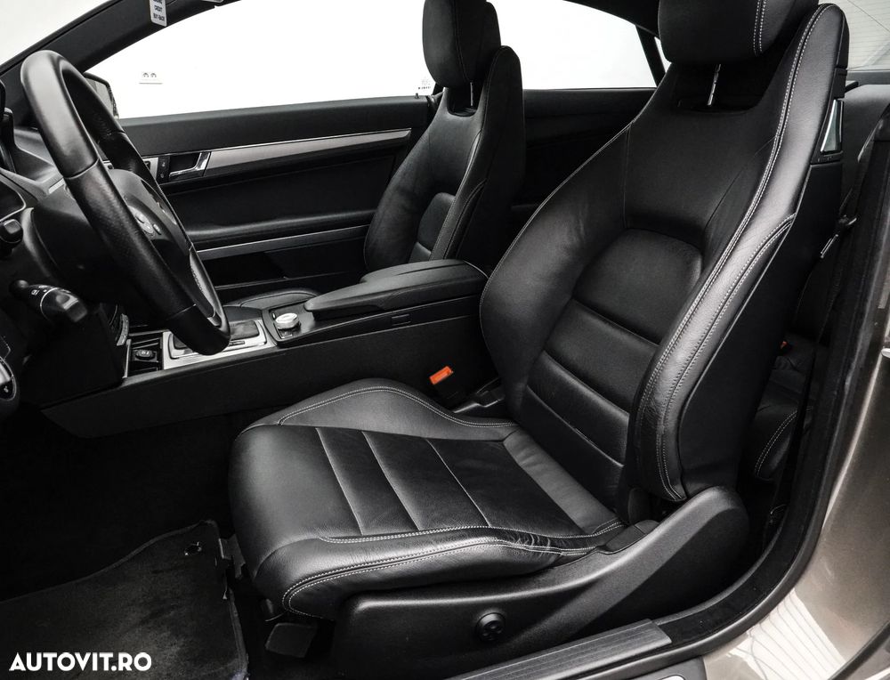 Mercedes-Benz E - 12