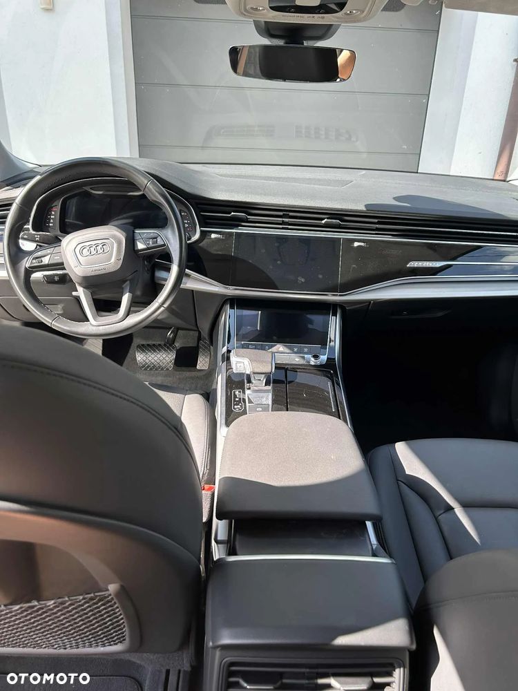 Audi Q7 - 10