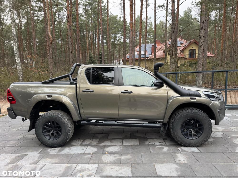 Toyota Hilux 2.8 D-4D Double Cab Invincible 4x4 - 5