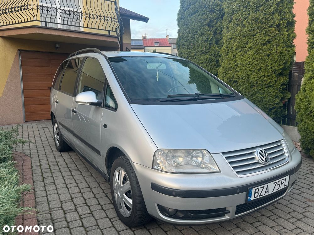 Volkswagen Sharan 1.8T Comfortline - 1