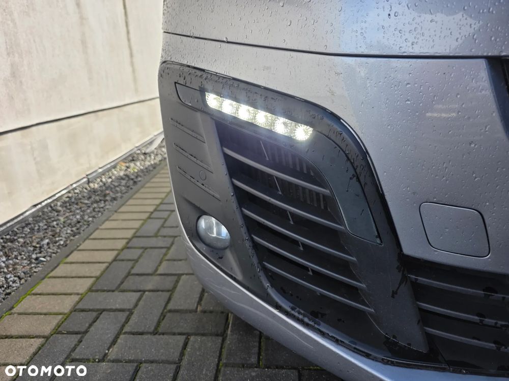 Opel Vivaro - 18