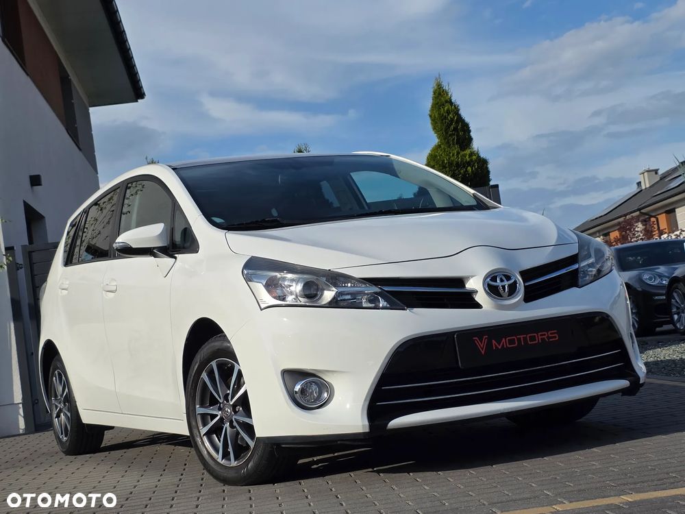 Toyota Verso 1.6 D-4D Premium - 26