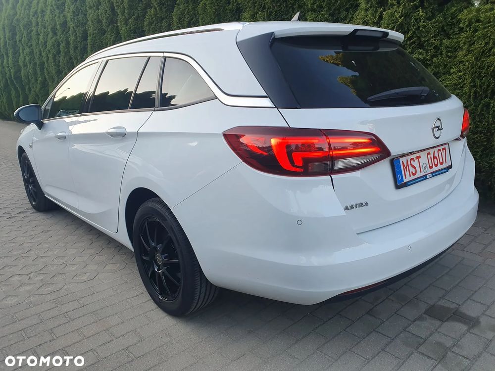 Opel Astra 1.6 D Automatik Start/Stop Innovation - 9