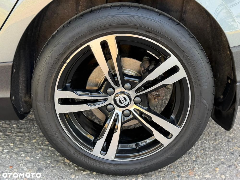 Volvo V40 Cross Country D3 Geartronic Momentum - 21