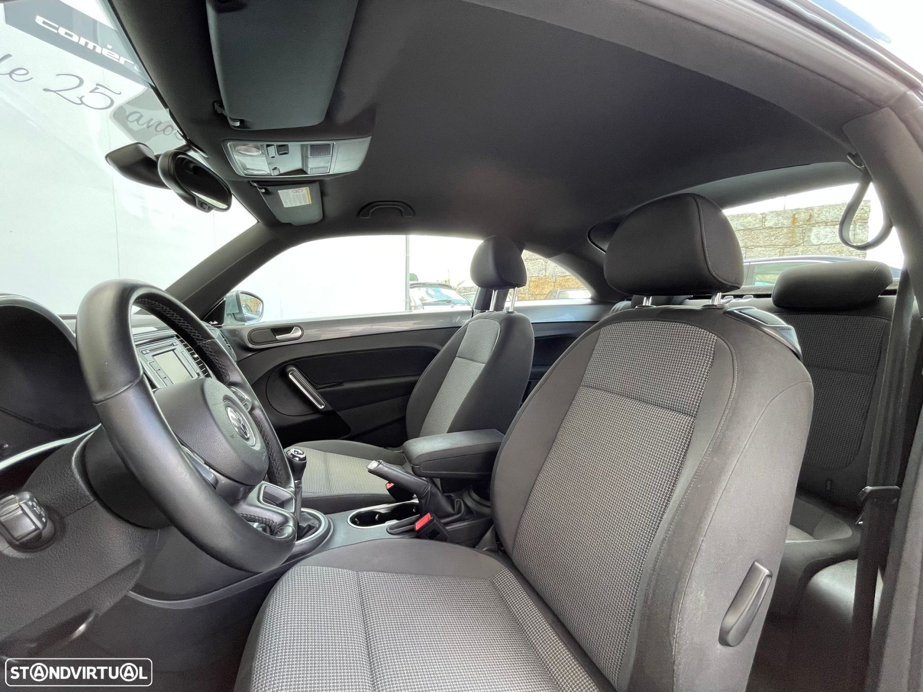 VW New Beetle 1.6 TDI DPF Fender Edition - 10