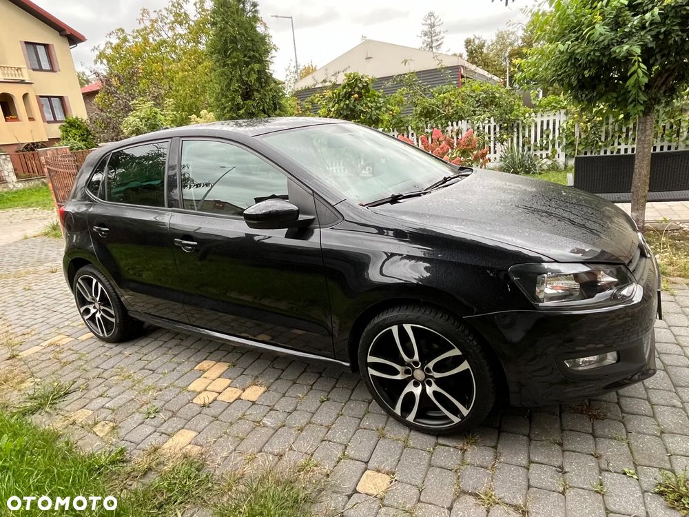 Volkswagen Polo - 2